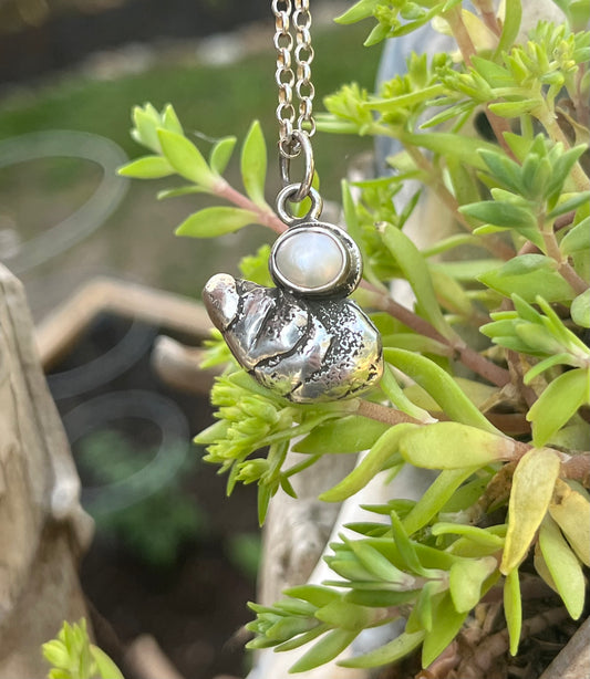 Oyster Pendant